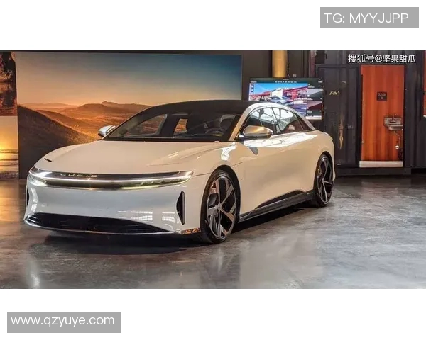 李芳揭秘和平精英S15赛季成功秘诀与电竞未来发展趋势 李芳揭秘和平精英S15赛季成功秘诀与电竞未来发展趋势